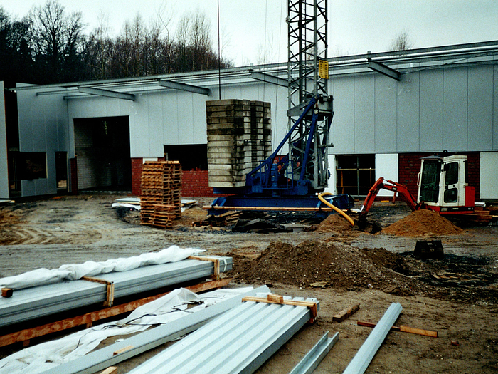 Planung und Spatenstich Bild von 2000 zeigt den Bau der neuen Sicking-Halle in Stadtlohn