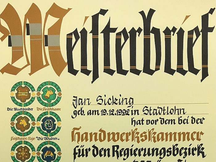 Jan Sicking erwirbt den Meistertitel Der Meisterbrief von Jan Sicking, Geschäftsführer der Martin Sicking GmbH in Stadtlohn von 2017