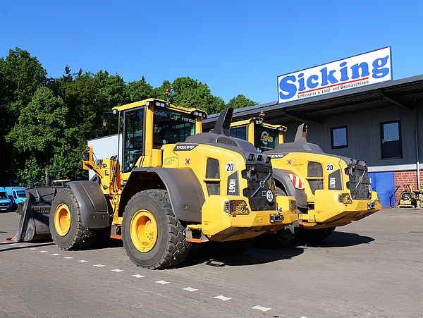 Bild von VOLVO CE Kompakt-Bau­maschinen von der Seite